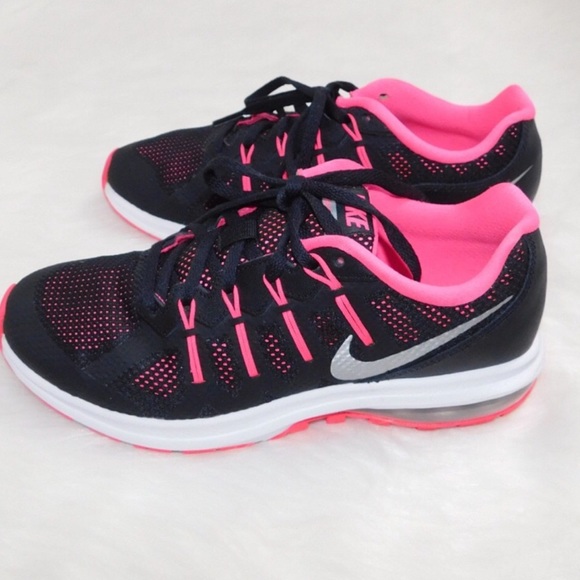 nike shoes pink and black